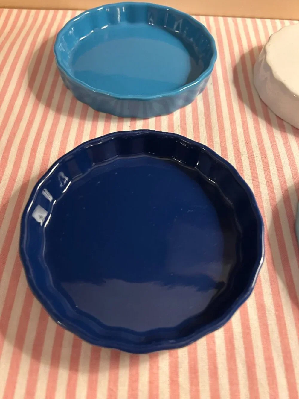 Set of Sweese 4 Porcelain Round Ramekins Baking 6 Ounce Creme Brulee Dishes